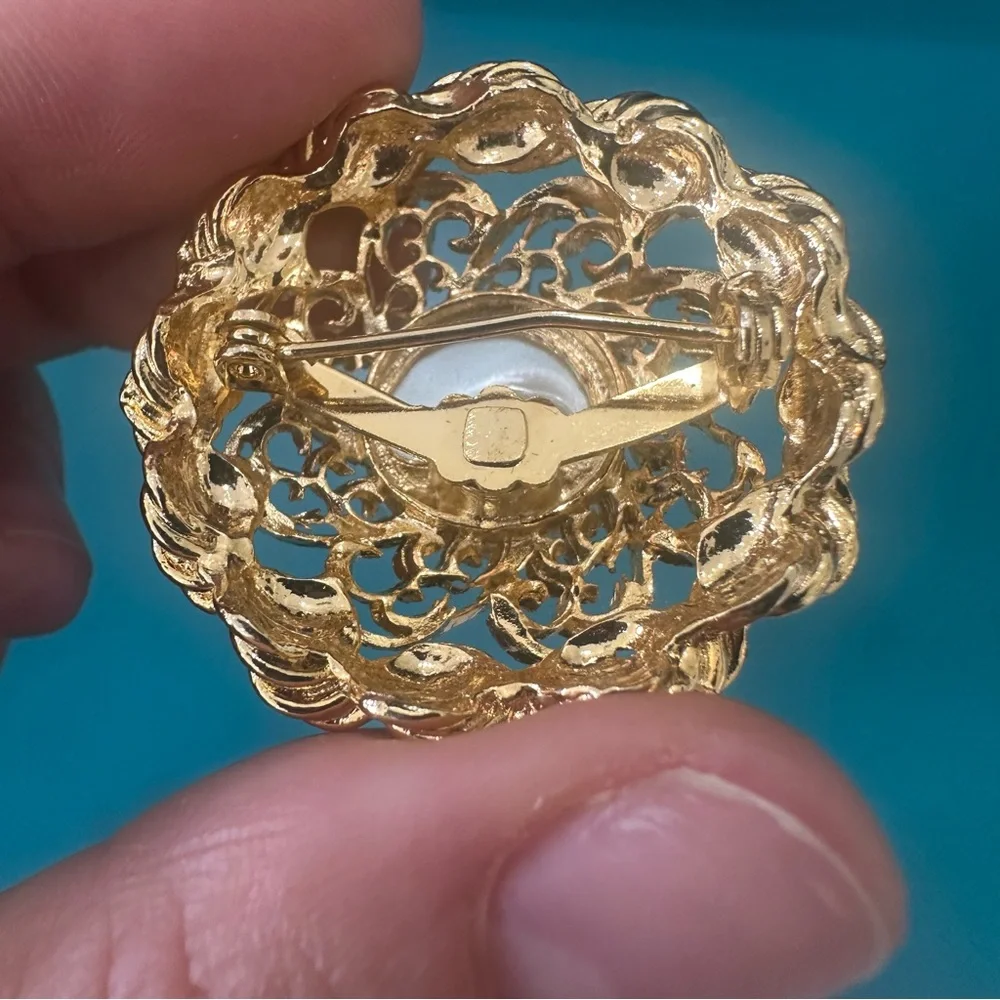 Vintage Gold Openwork Brooch Filigree Faux Pearl Cabochon Costume Jewelry Retro